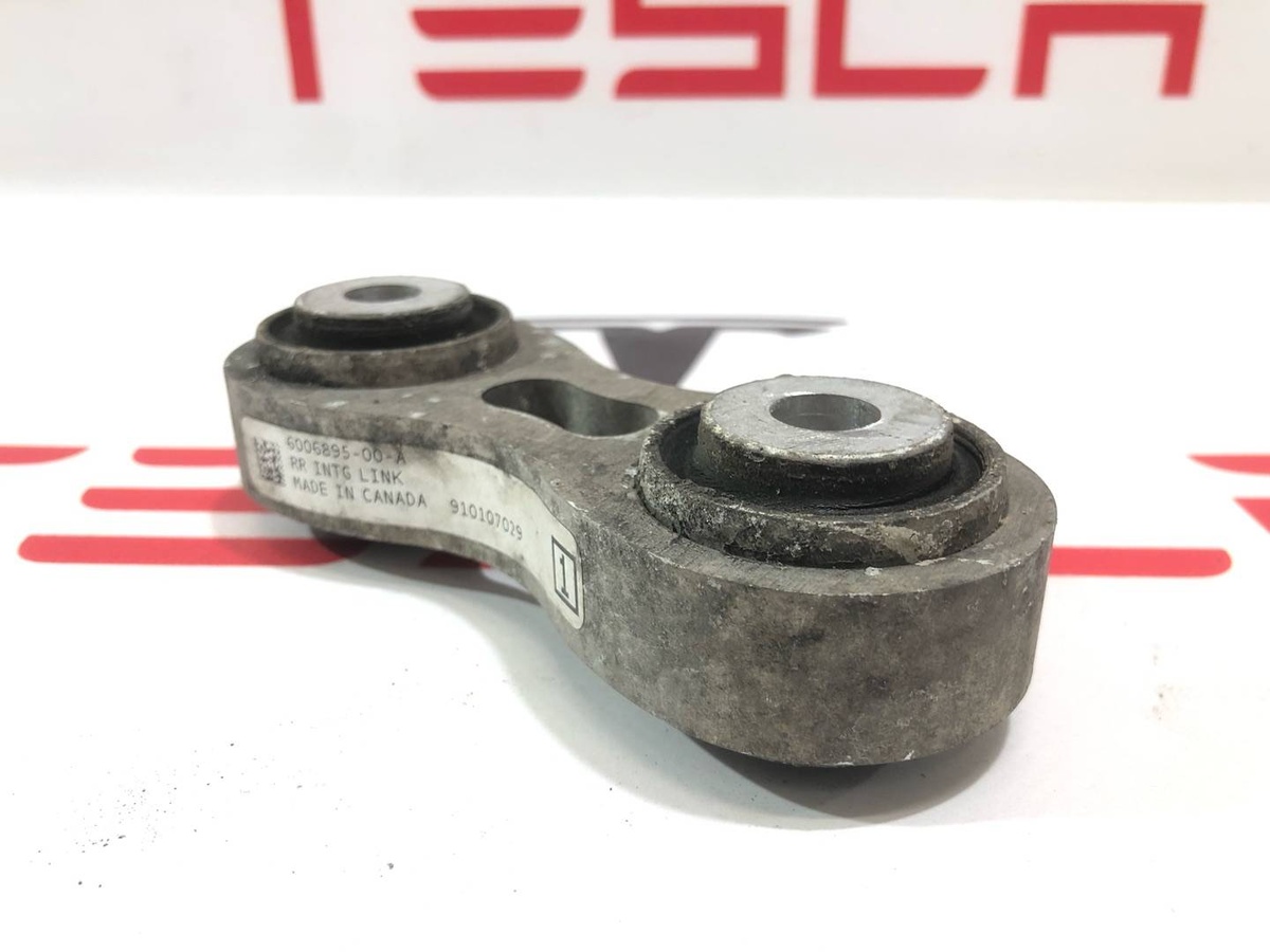 Рычаг задний к Tesla Model S 2016