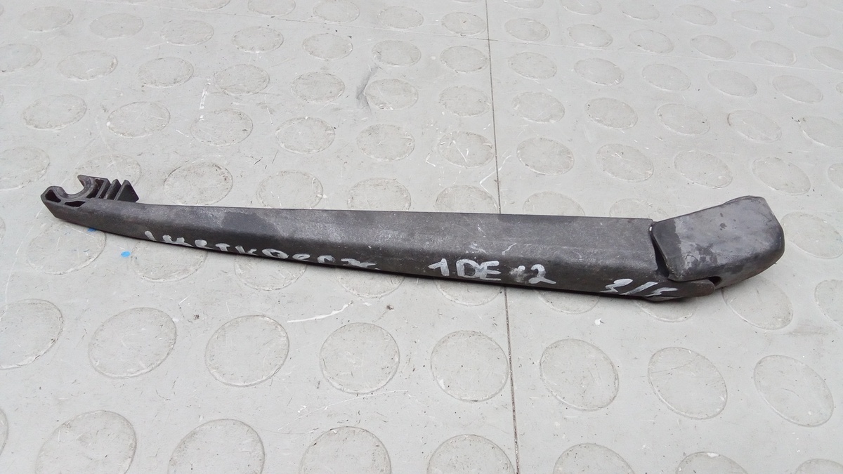 Стартер к Mazda 156 2005
