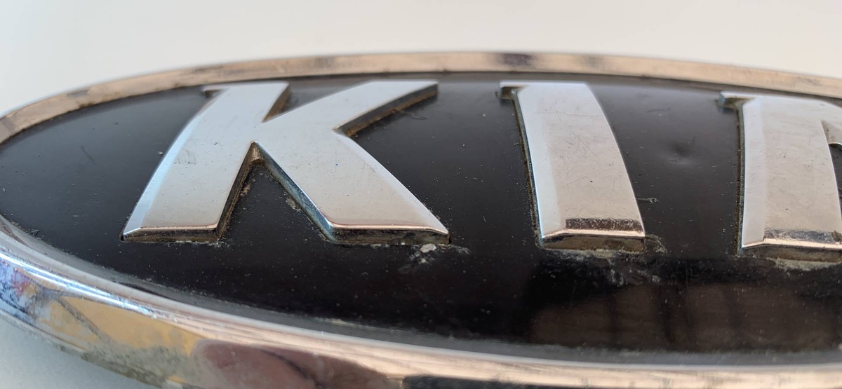 Эмблема к Kia Sportage 2012