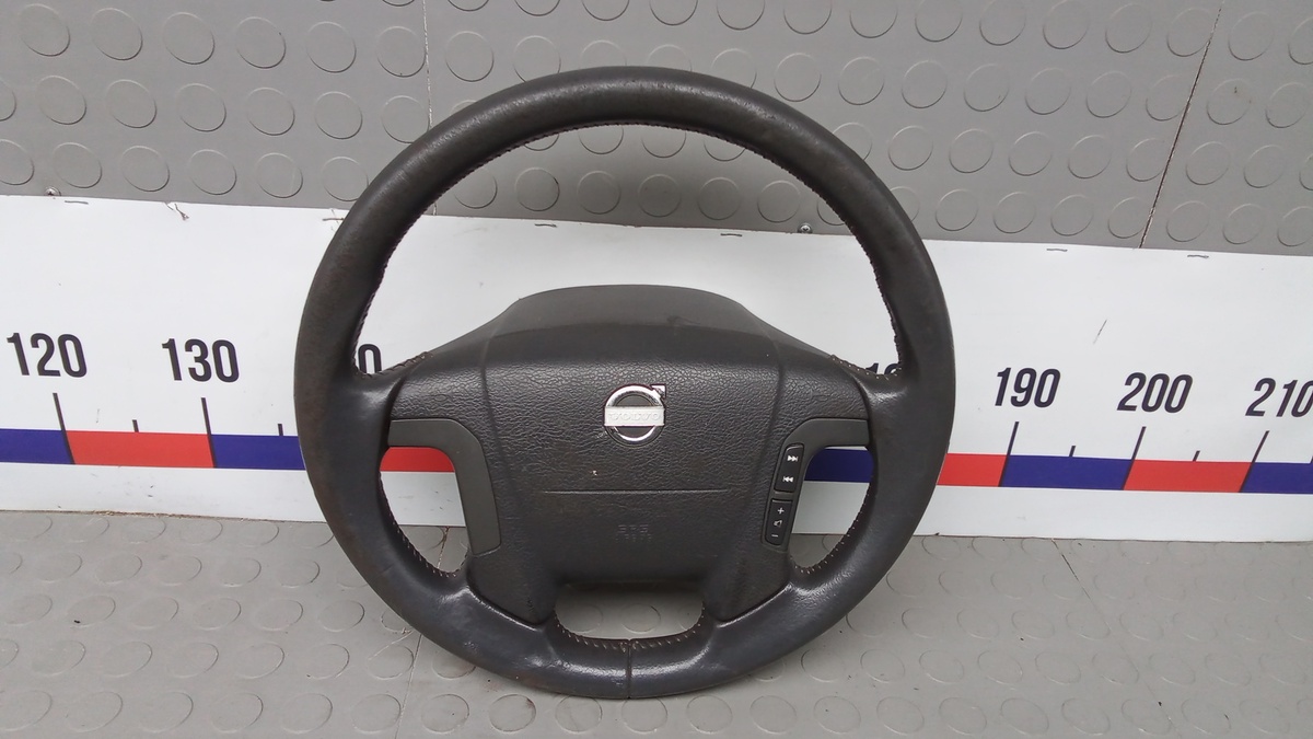 Руль к Volvo V70 2003
