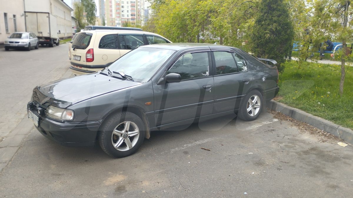 Nissan Primera I (P10), 1993
