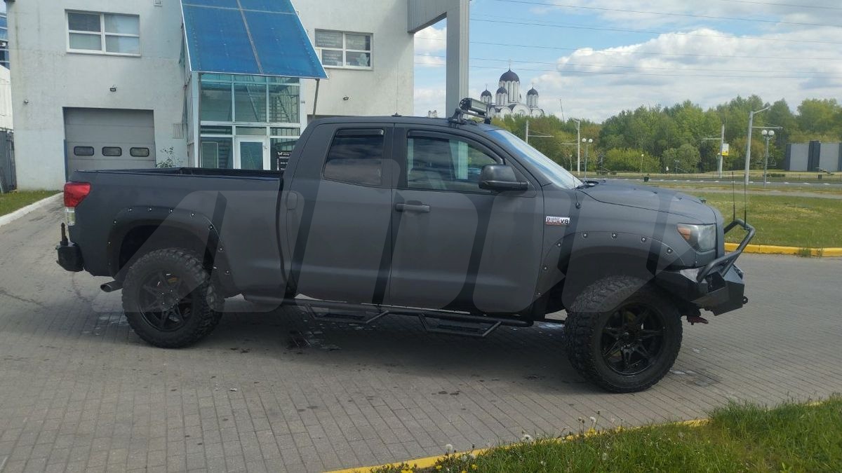 Toyota Tundra II, 2010