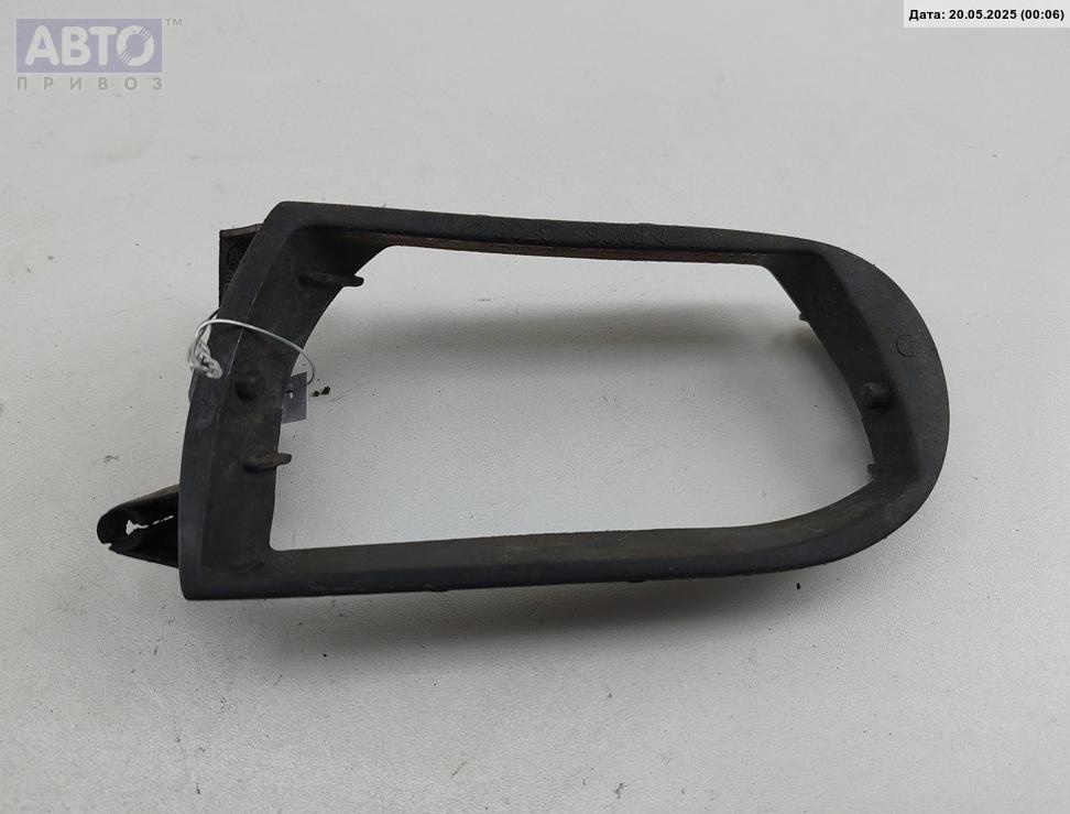 Рамка фары к Renault Scenic 1998