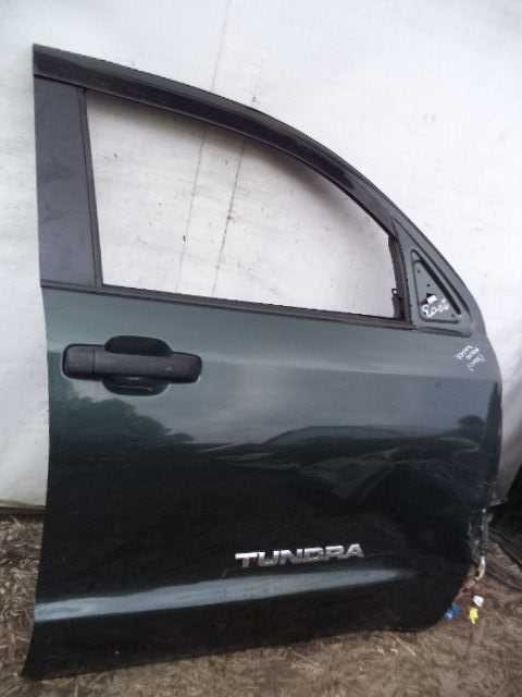 Дверь передняя правая к Toyota Tundra 2008