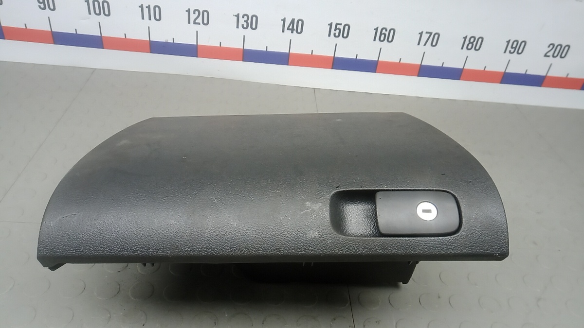 Бардачок к Volkswagen Golf Plus 2007