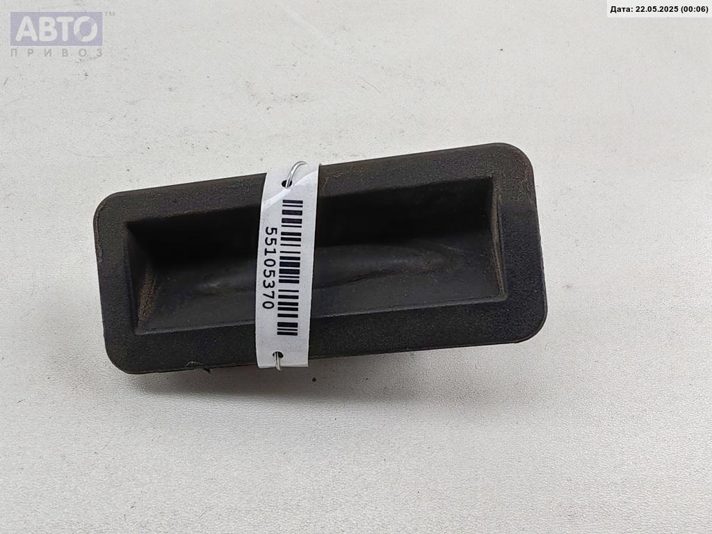 Кнопка  к Ford Focus 2010