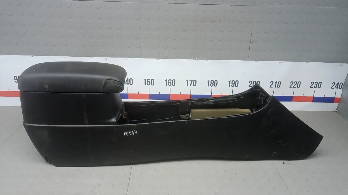 Подлокотник к Mazda 156 2002