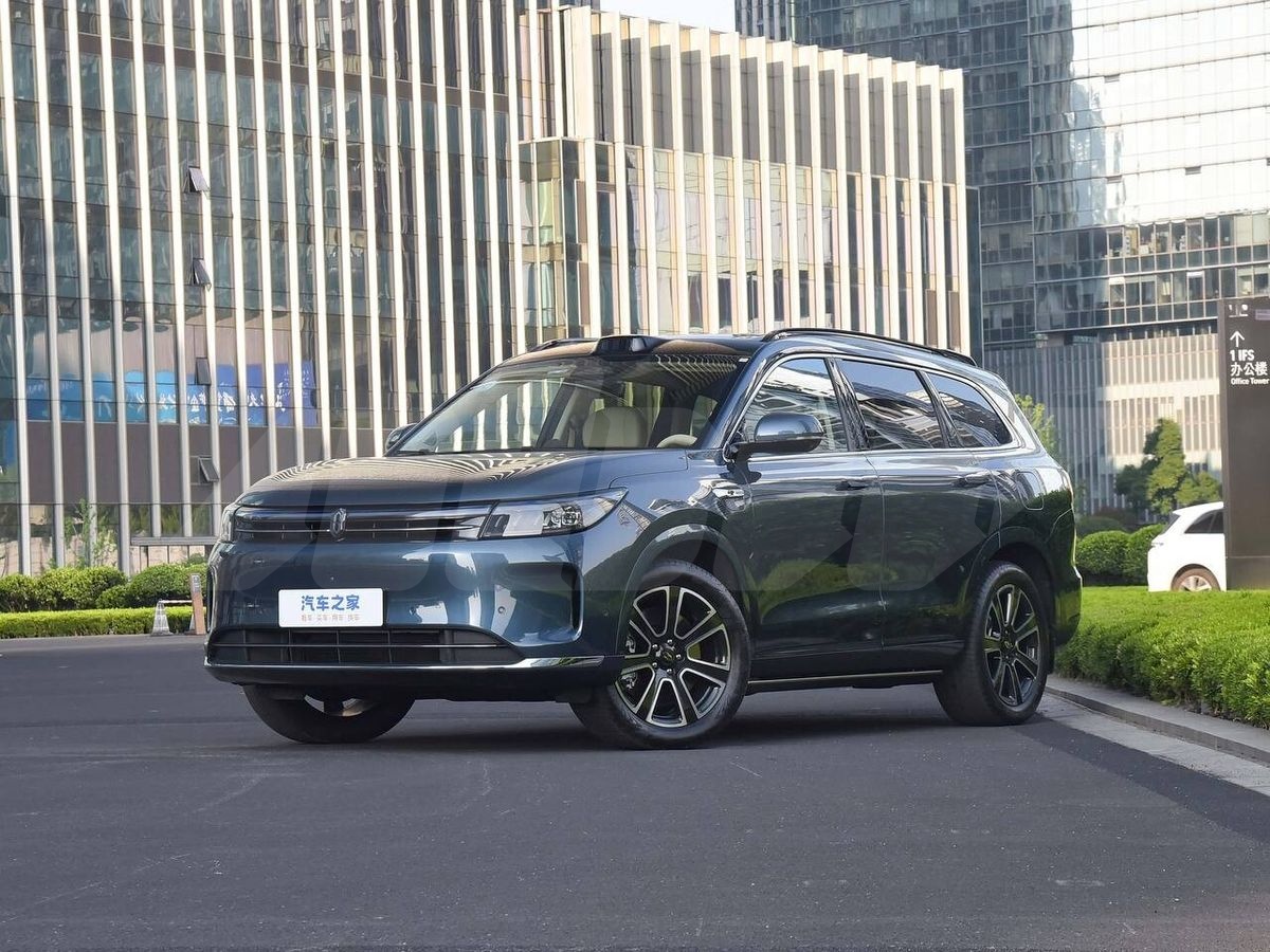 Aito M7 I Рестайлинг, 2025