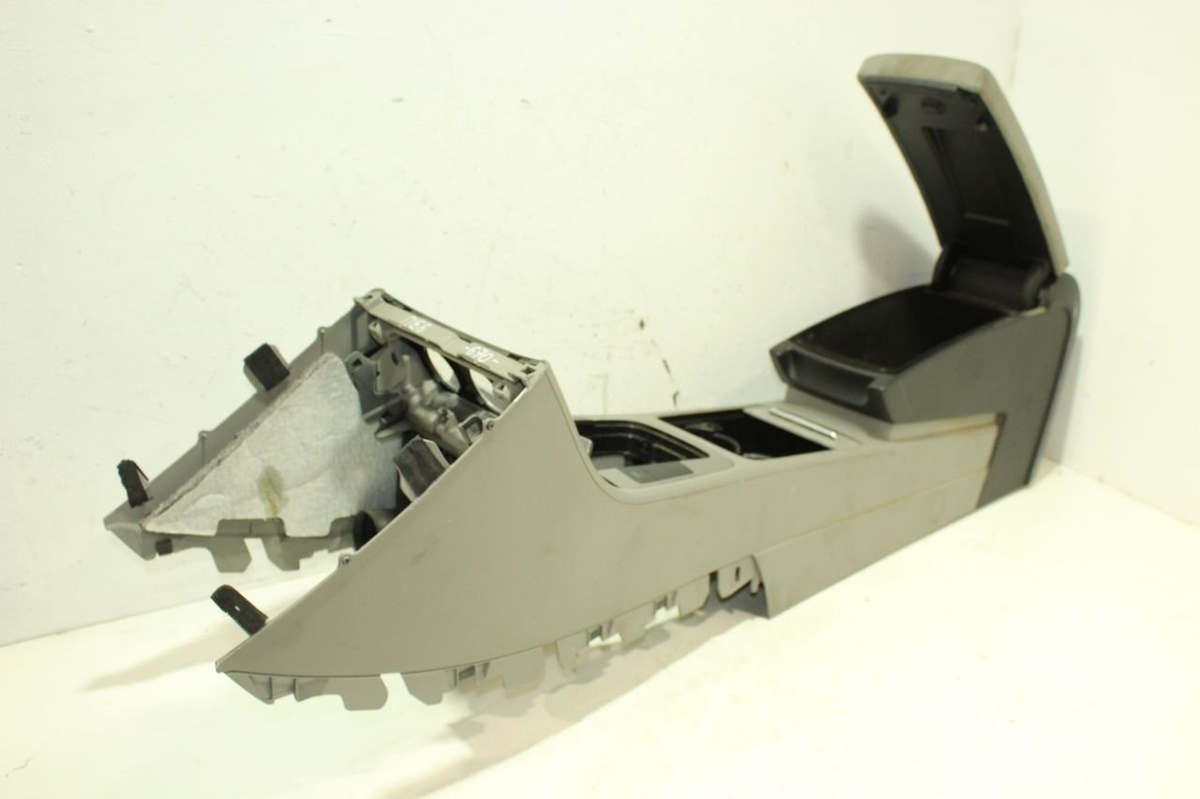 Подлокотник к Volkswagen Passat 2006