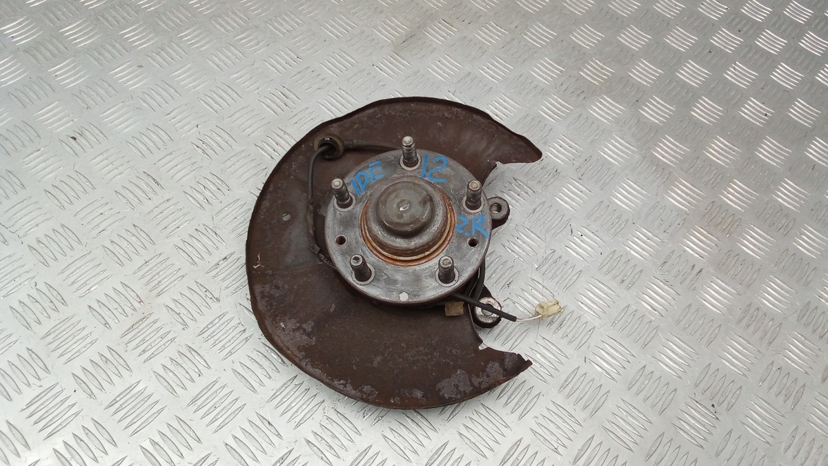 Ступица задняя правая к Mazda 156 2005