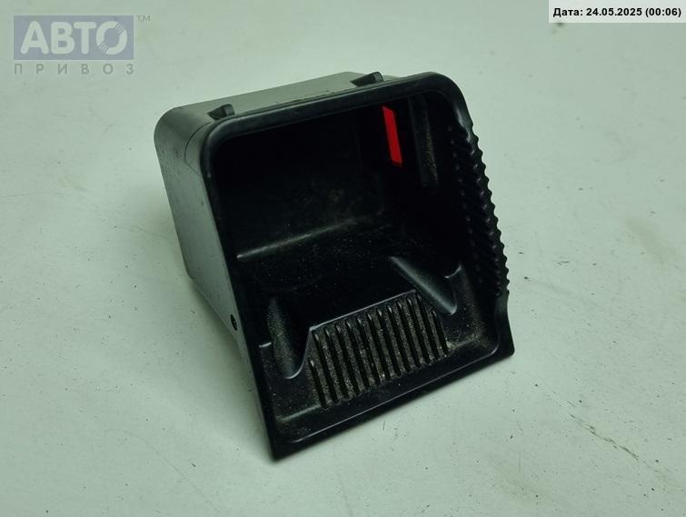 Пепельница к Volkswagen Bora 2002