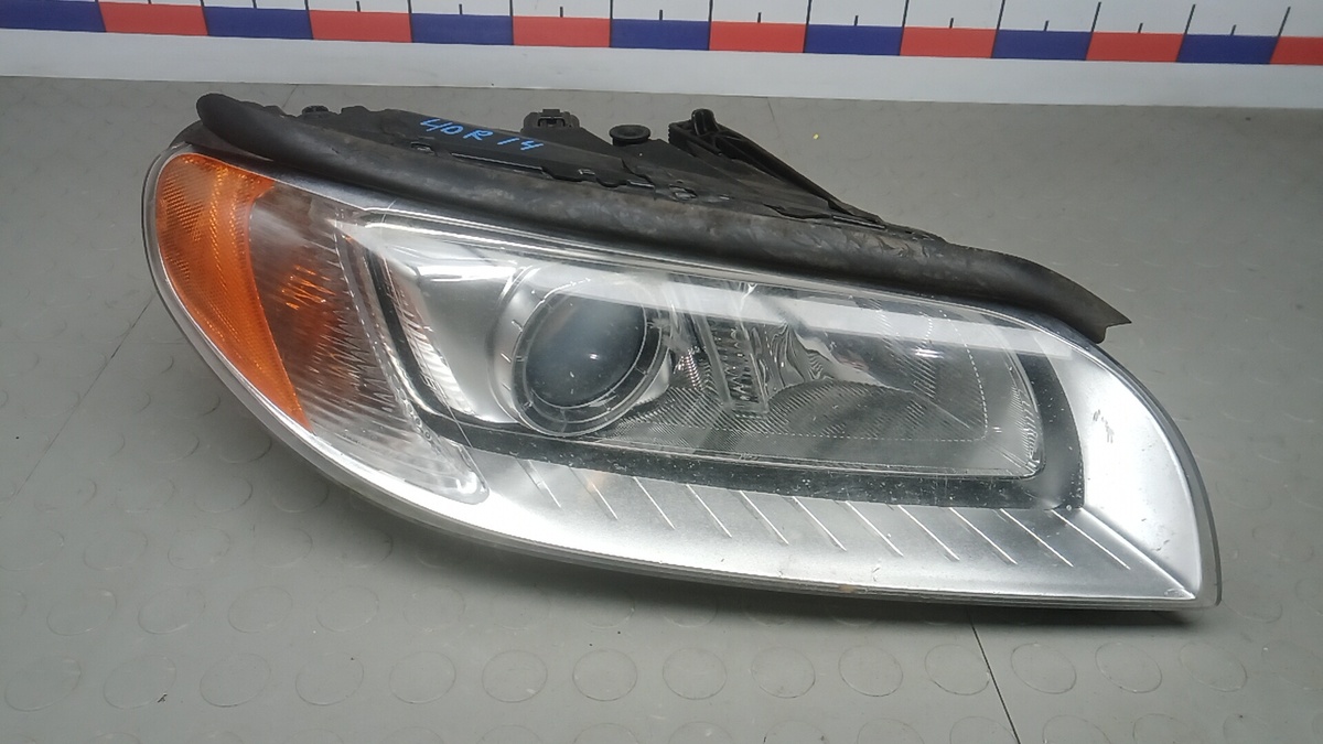 Фара правая к Volvo S80 2009