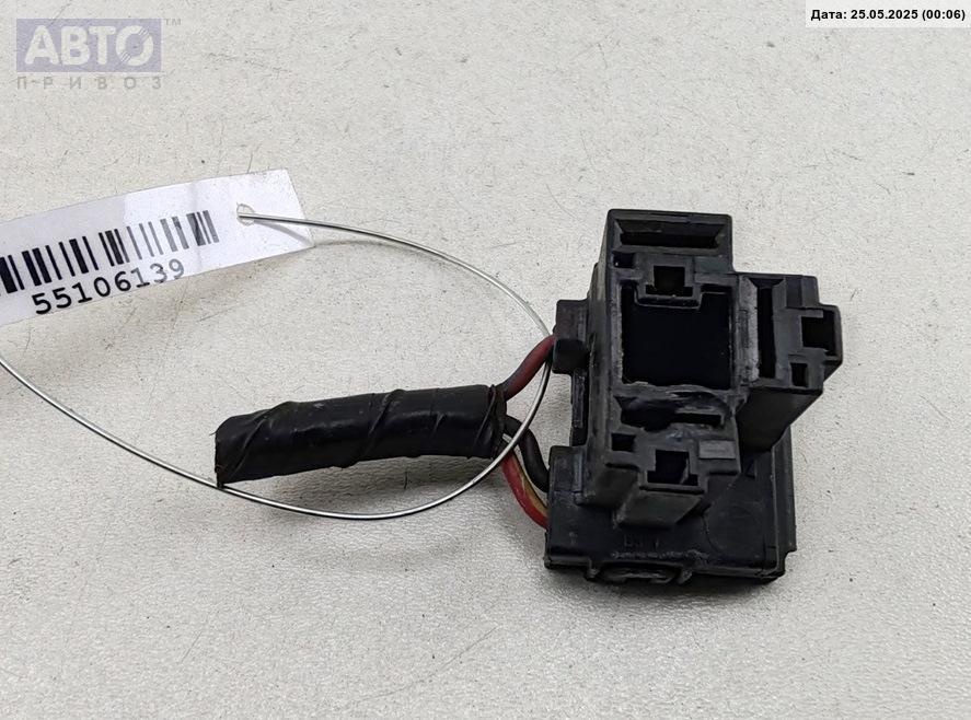 Разъем AUX / USB к Mitsubishi Lancer 2003