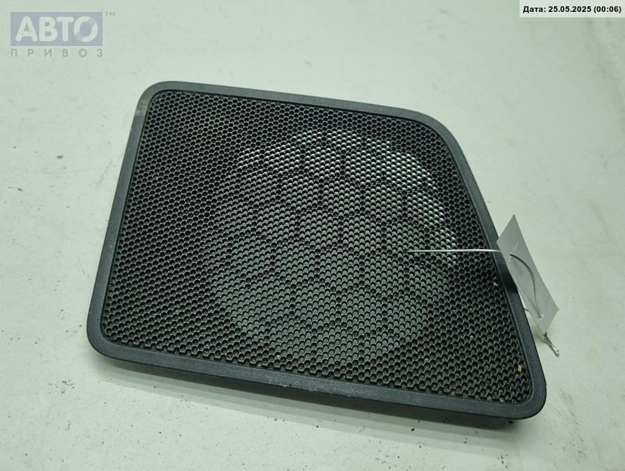 Решетка динамика к Volkswagen Caddy 2011