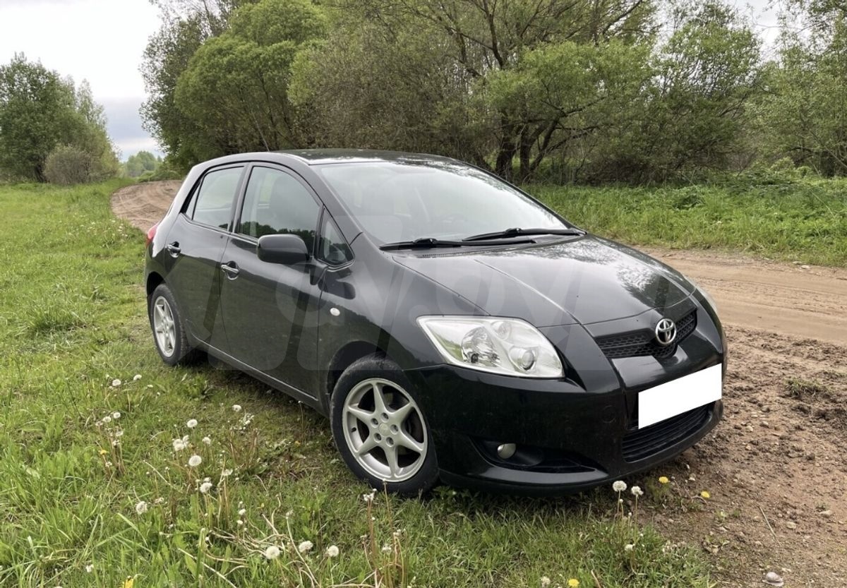 Toyota Auris I, 2009