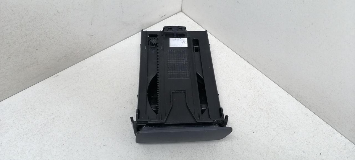 Подстаканник к Renault Laguna 2009