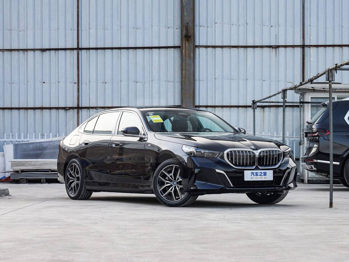 BMW i5 I, 2025