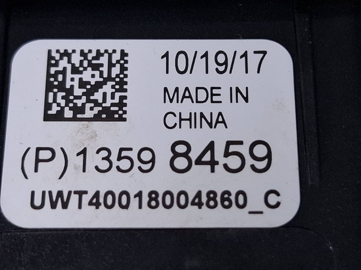 Разъем AUX / USB к Chevrolet Equinox 2018
