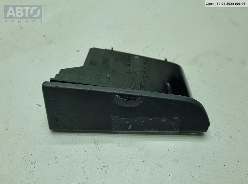 Пепельница к Volkswagen Touran 2003