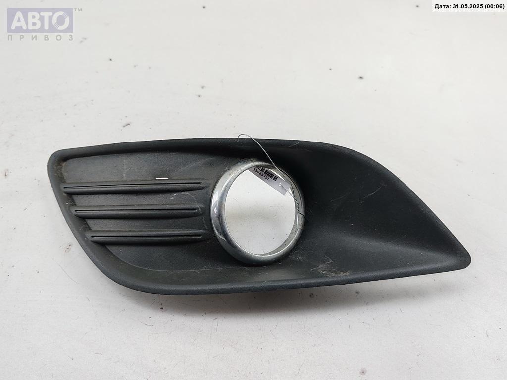 Рамка фары к Ford Focus 2008