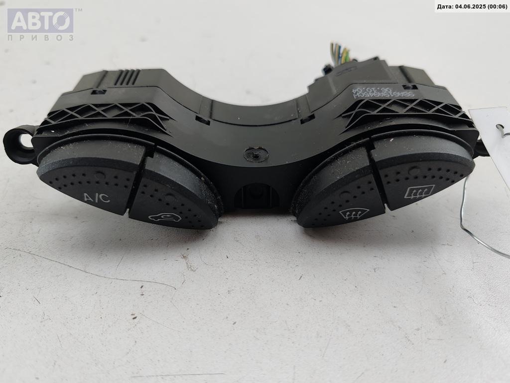 Кнопка  к Ford Focus 2004