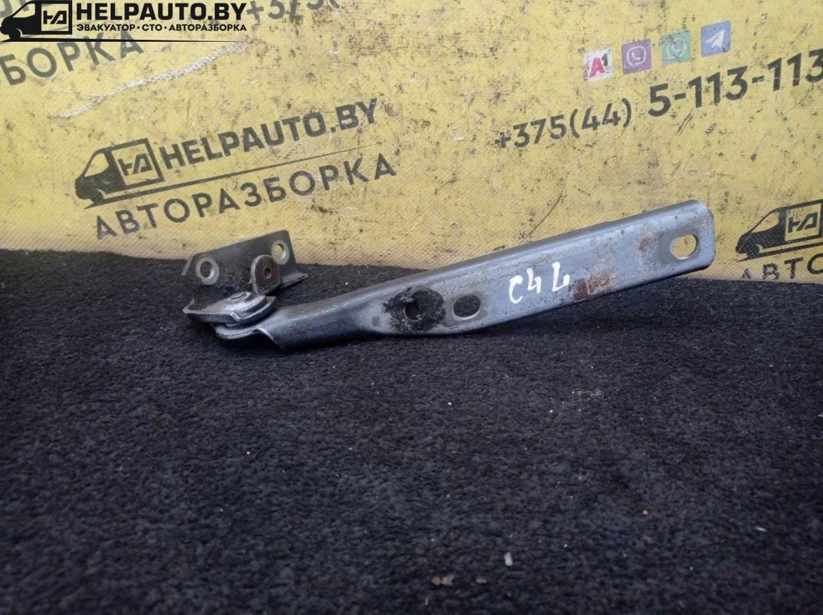 Петли к Audi 100 1992