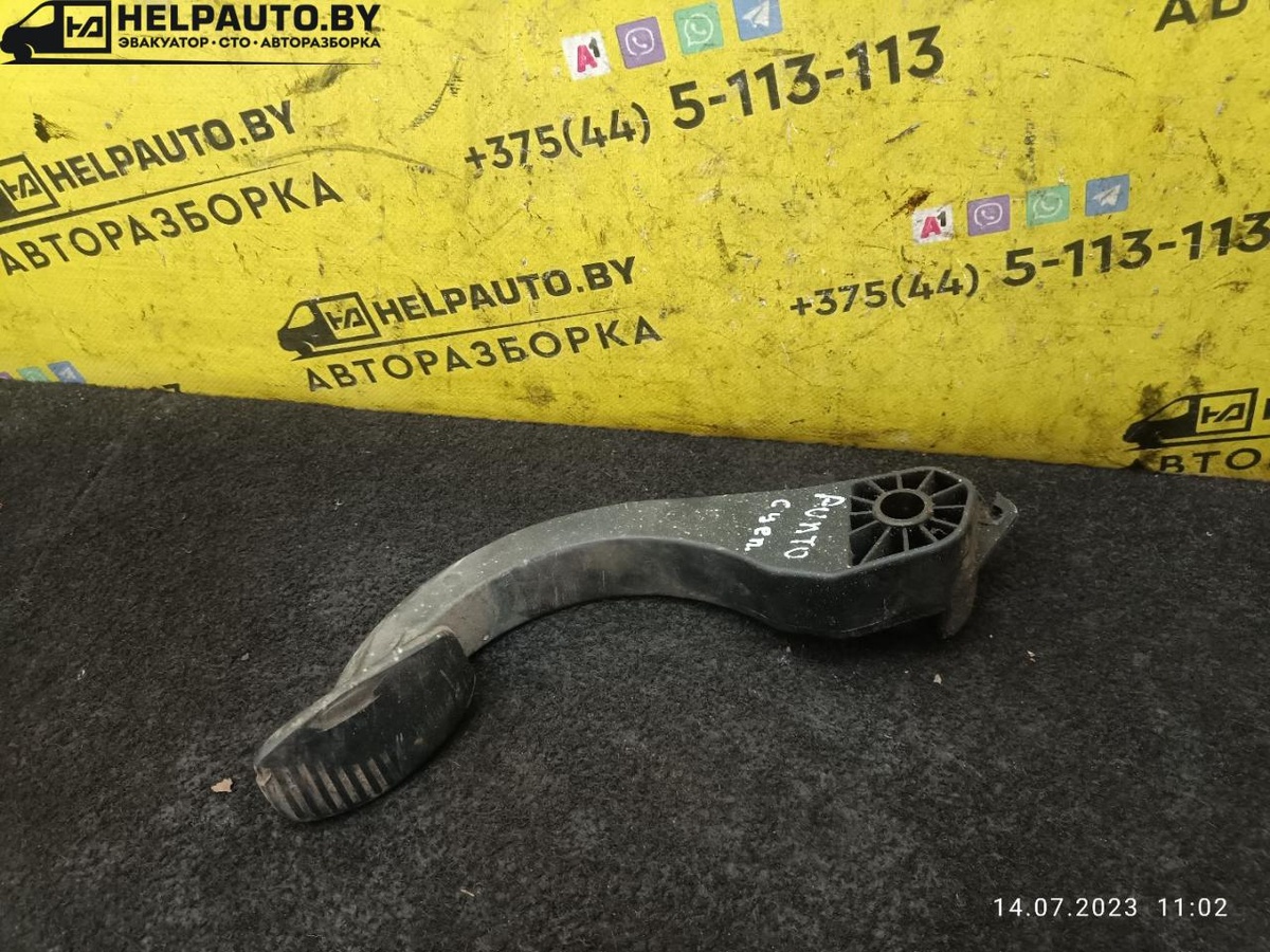 Педаль к Fiat Punto 1997