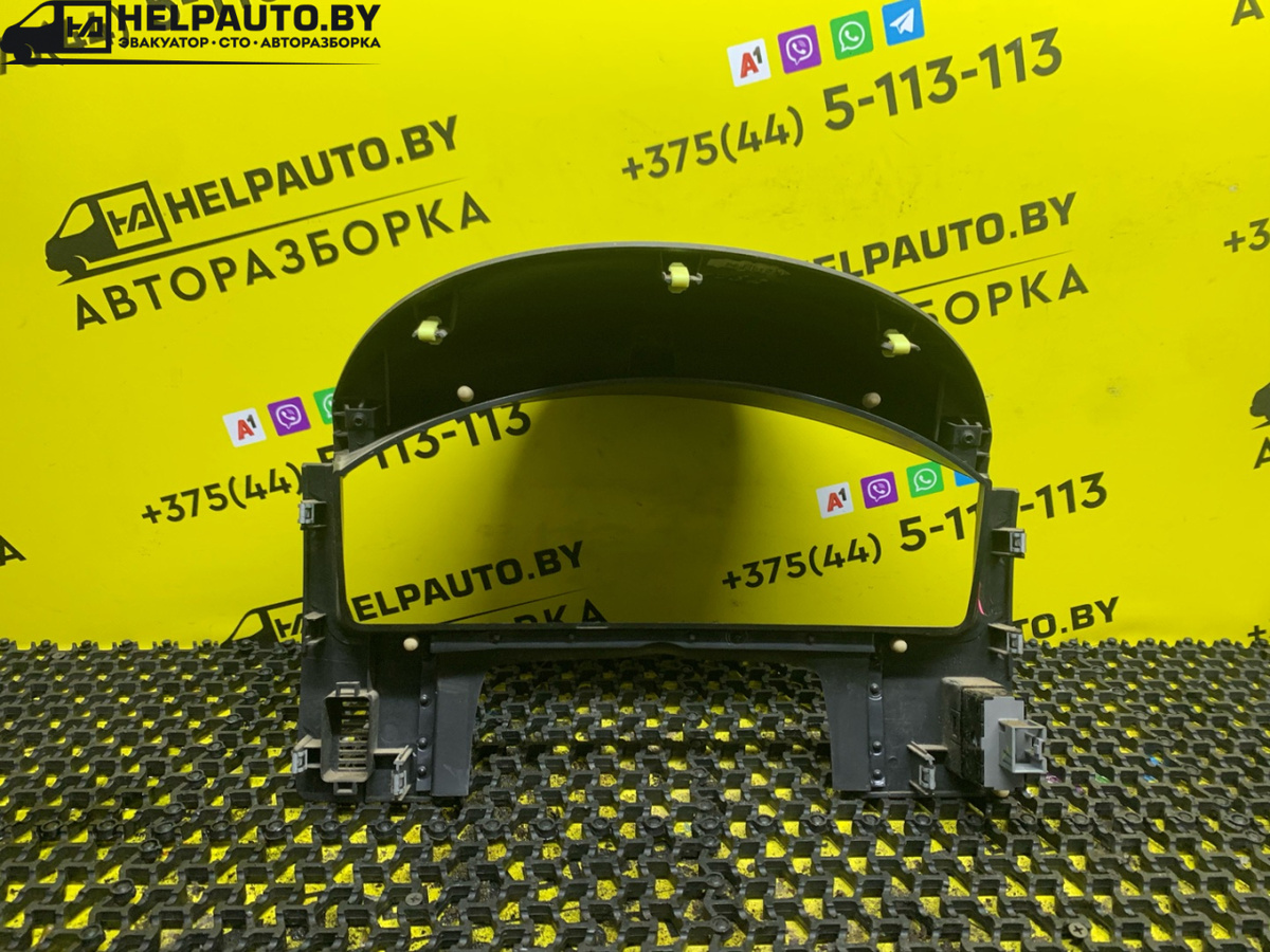 Рамка панели приборов к Ford  2009