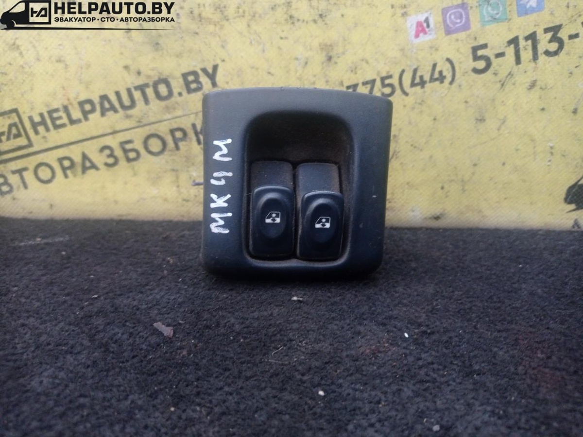 Кнопка  к Renault Megane 2000