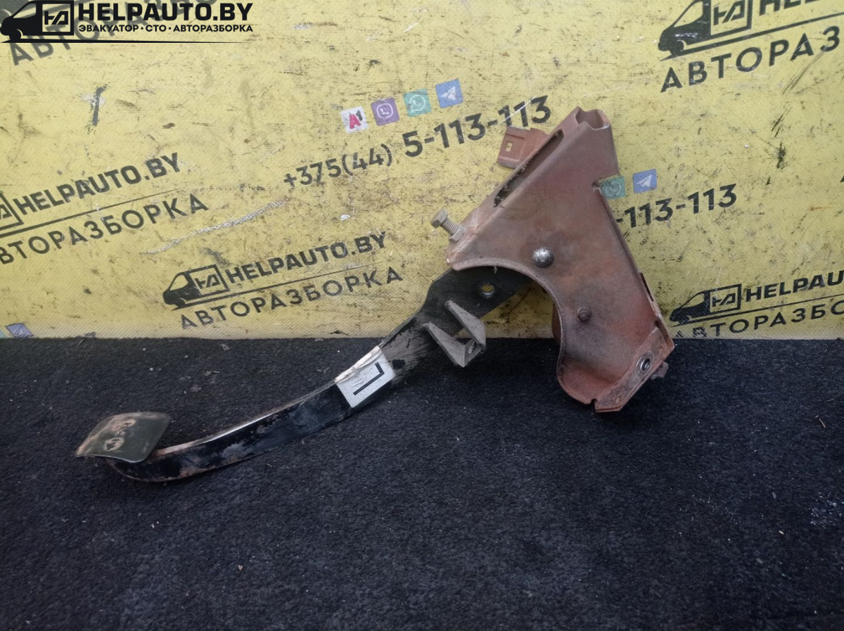 Педаль к Nissan Almera Tino 2001