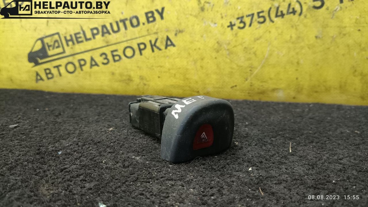 Кнопка  к Renault Megane 2001