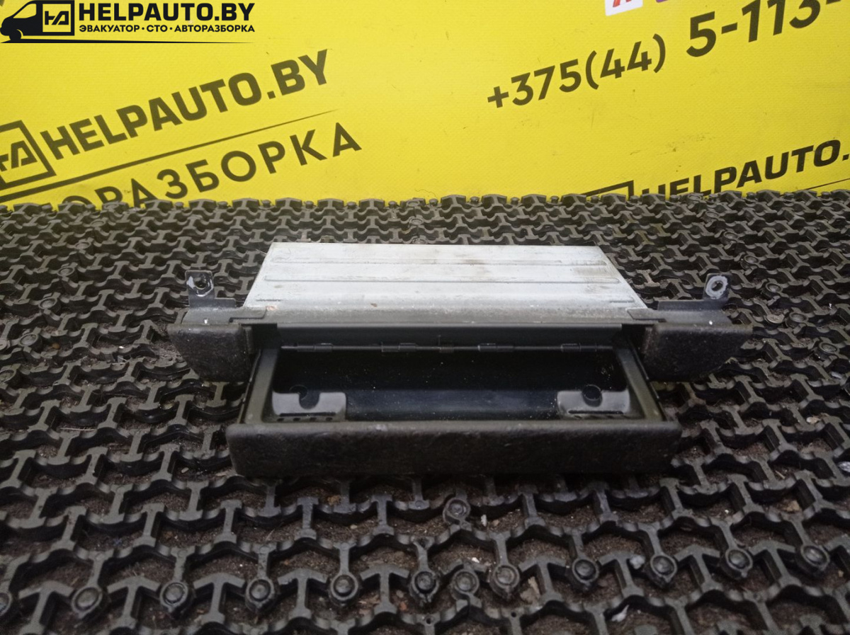 Пепельница к Audi 100 1990