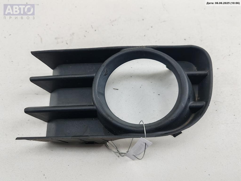 Рамка фары к Renault Megane 2004