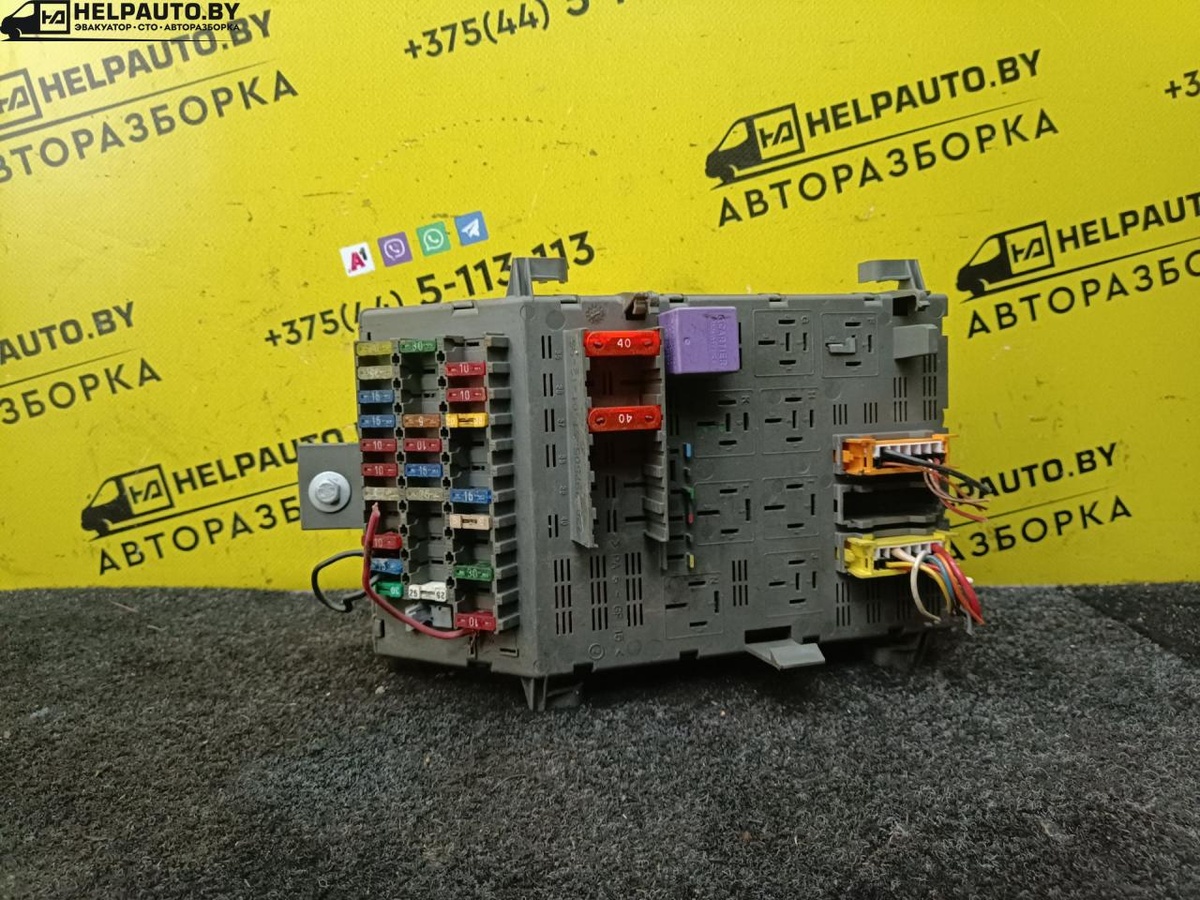 Короб предохранителей к Renault Laguna 1996