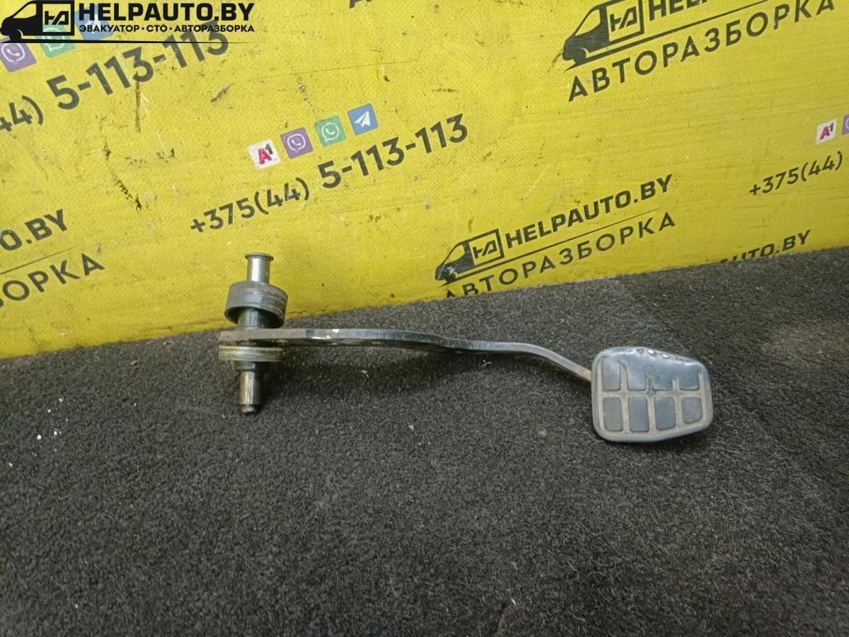 Педаль к Volkswagen Golf 1991