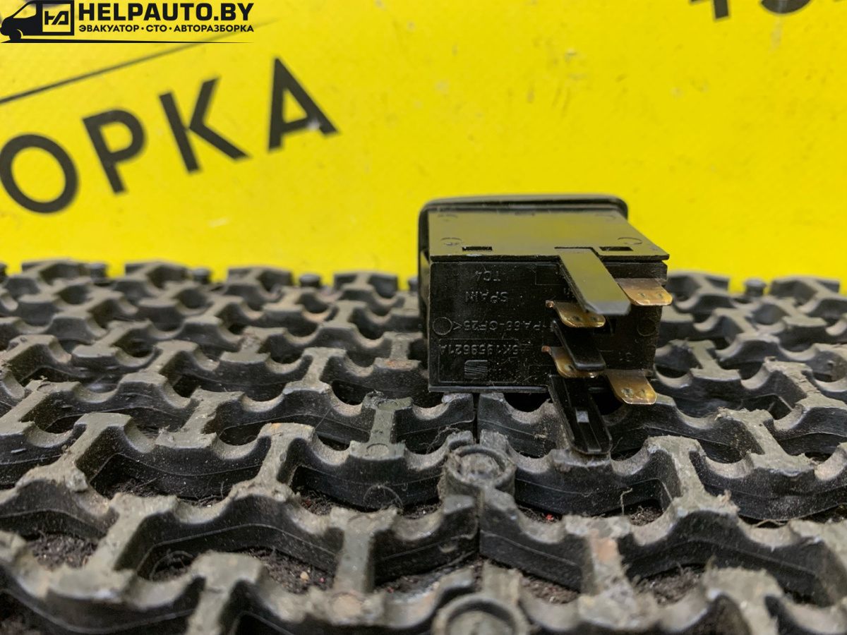 Кнопка  к SEAT Ibiza 1998