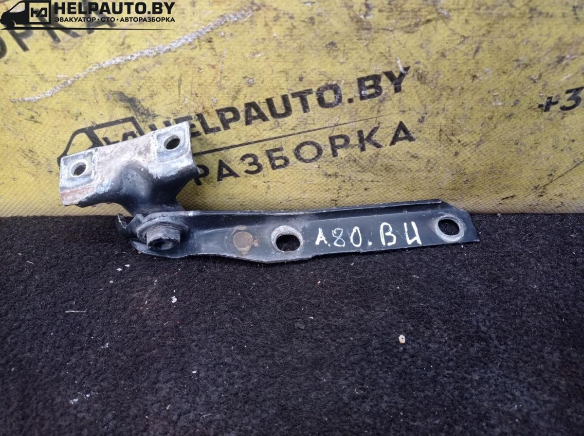 Петли к Audi 80 1995