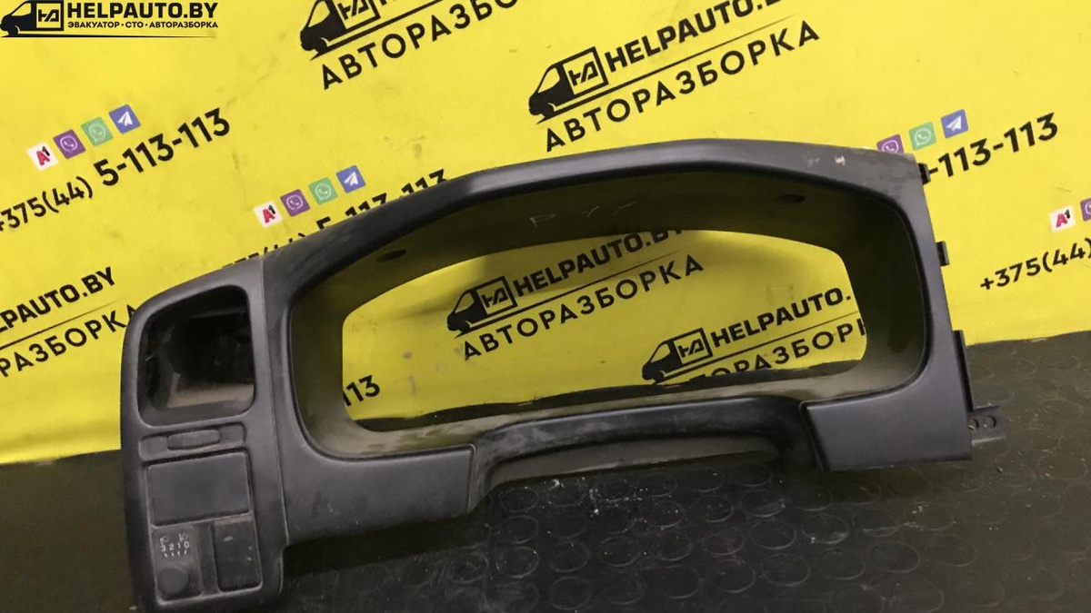 Рамка панели приборов к Nissan Primera 1998