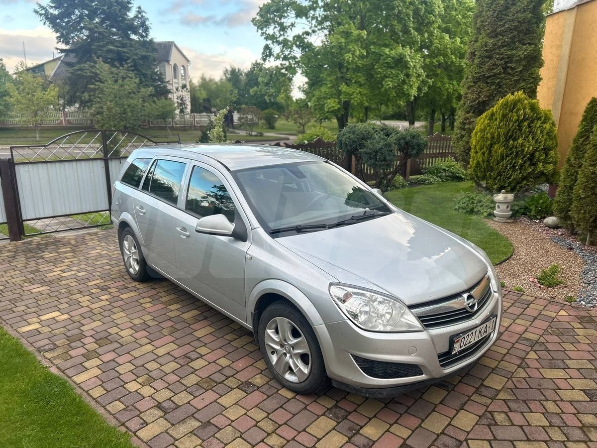 Opel Astra H Рестайлинг, 2012