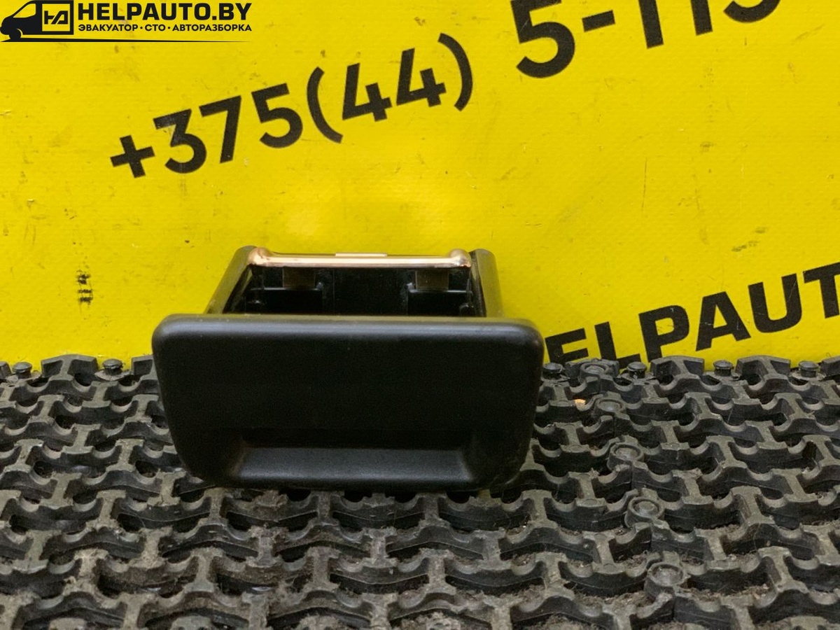 Пепельница к Mazda 626 1999