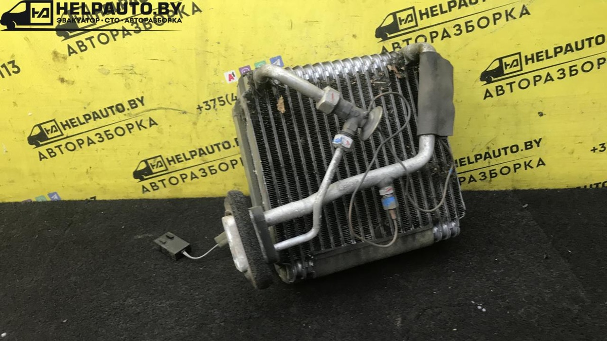 Испаритель кондиционера к Mazda  1996