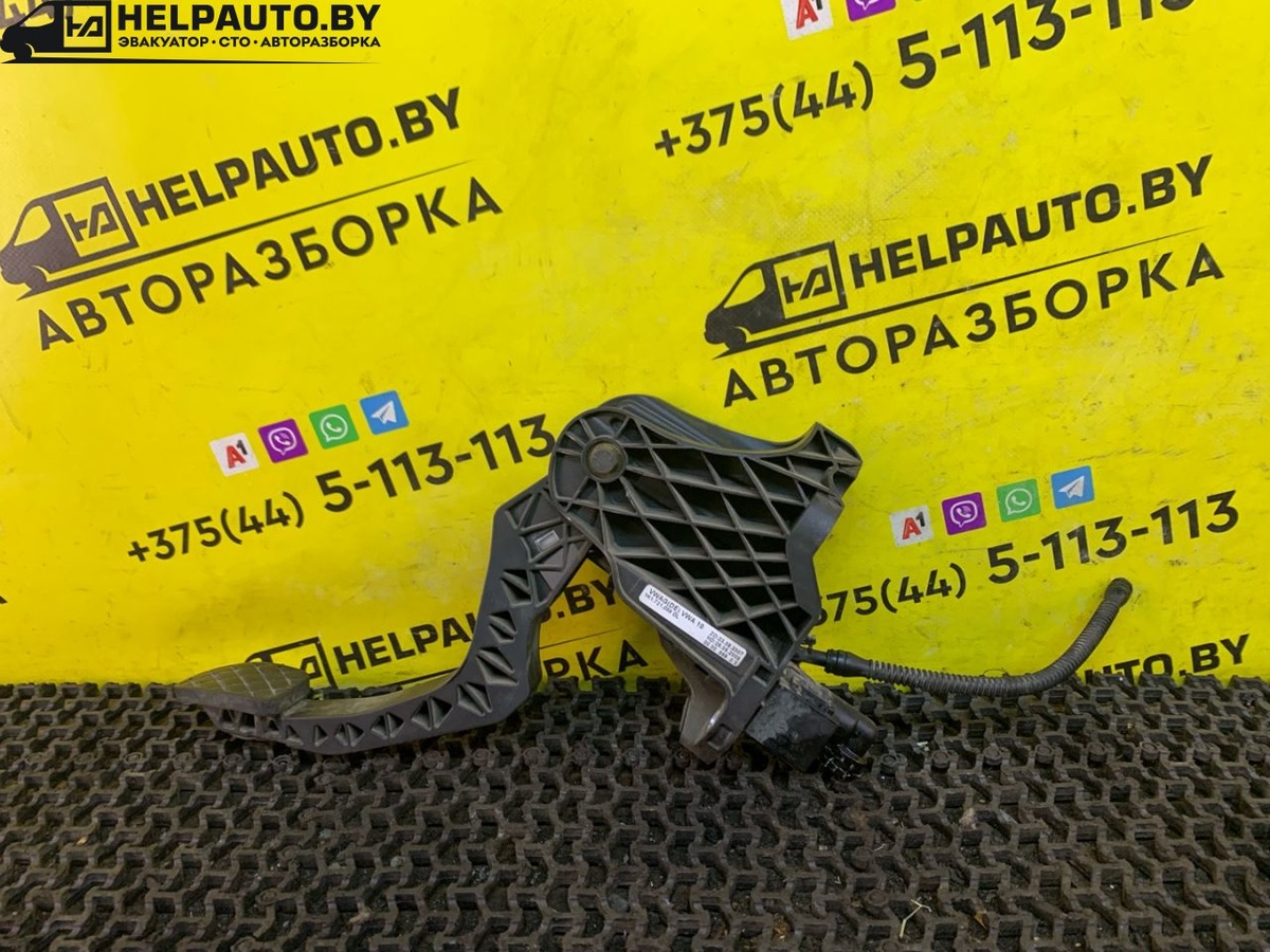 Педаль к Volkswagen Golf 2008