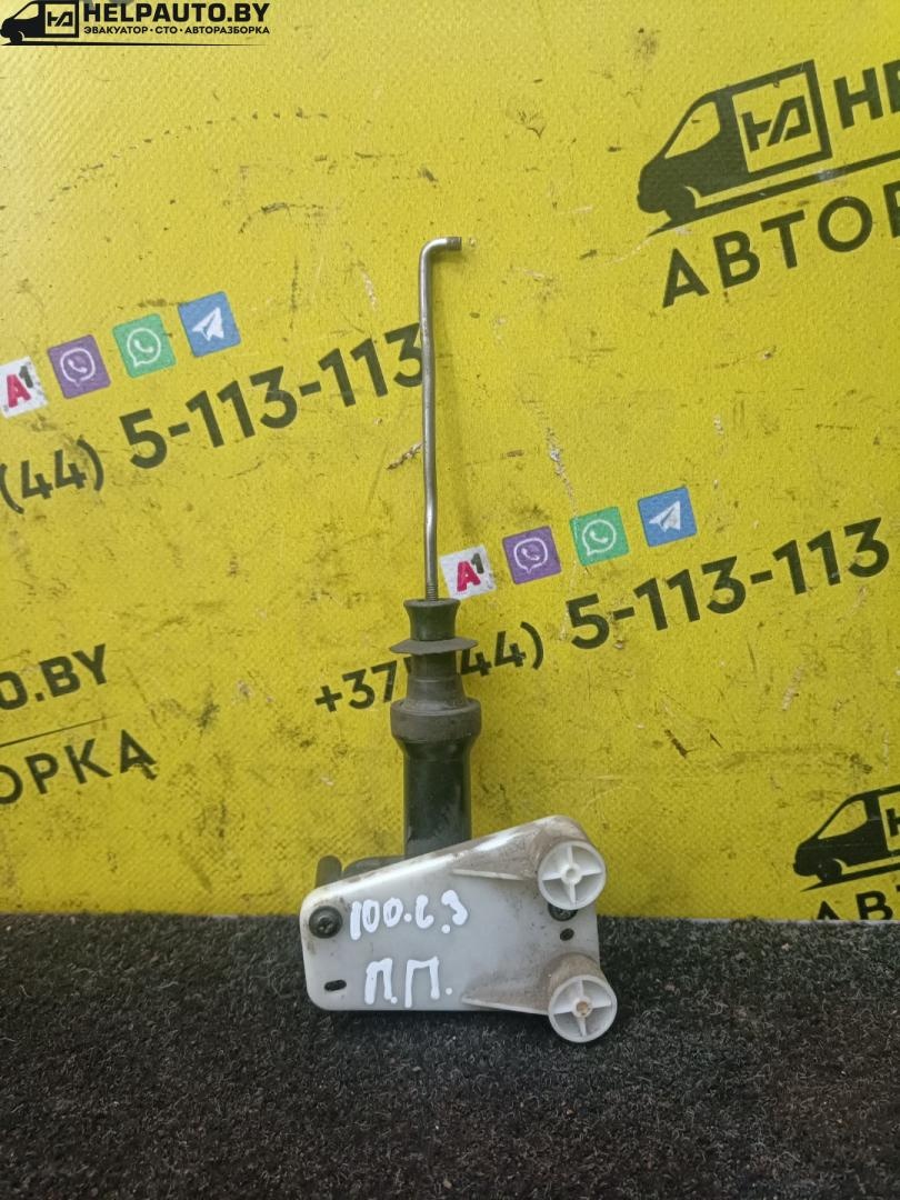 Замок двери к Audi 100 1986