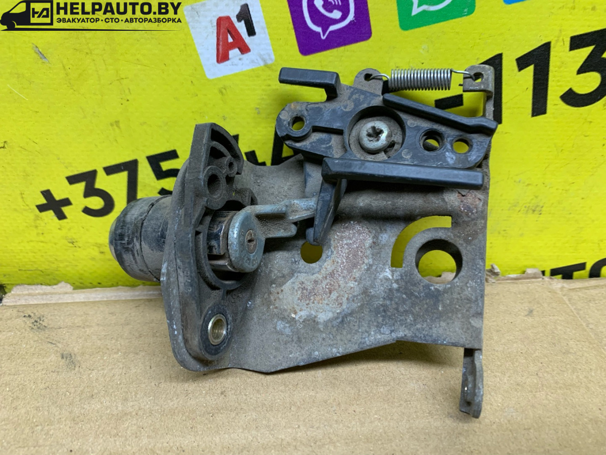 Кнопка  к Audi 100 1986