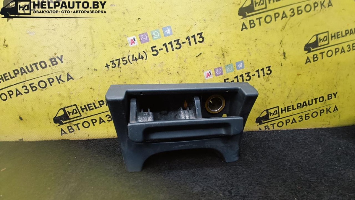 Пепельница к Renault Laguna 2000