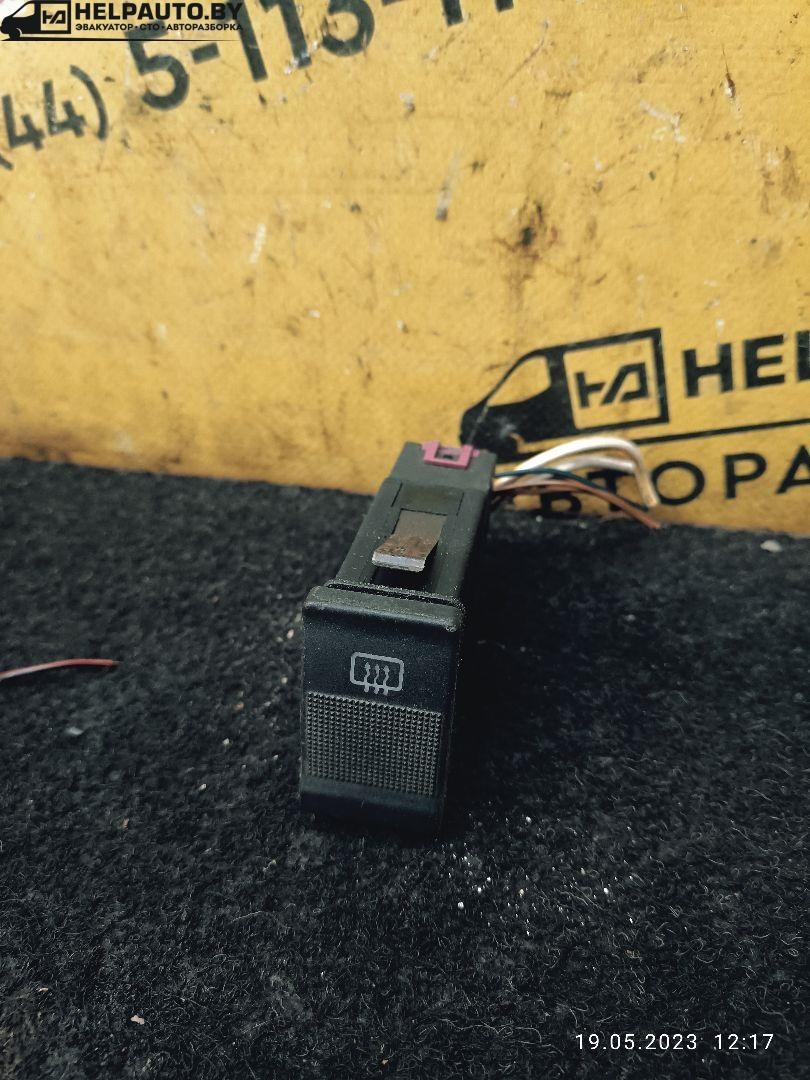 Кнопка  к Audi 100 1990