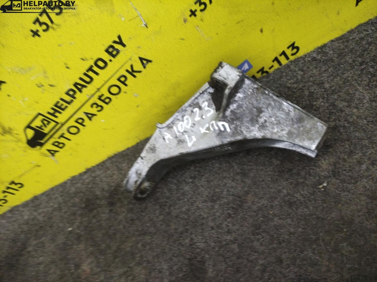 Балка под КПП к Audi 100 1989