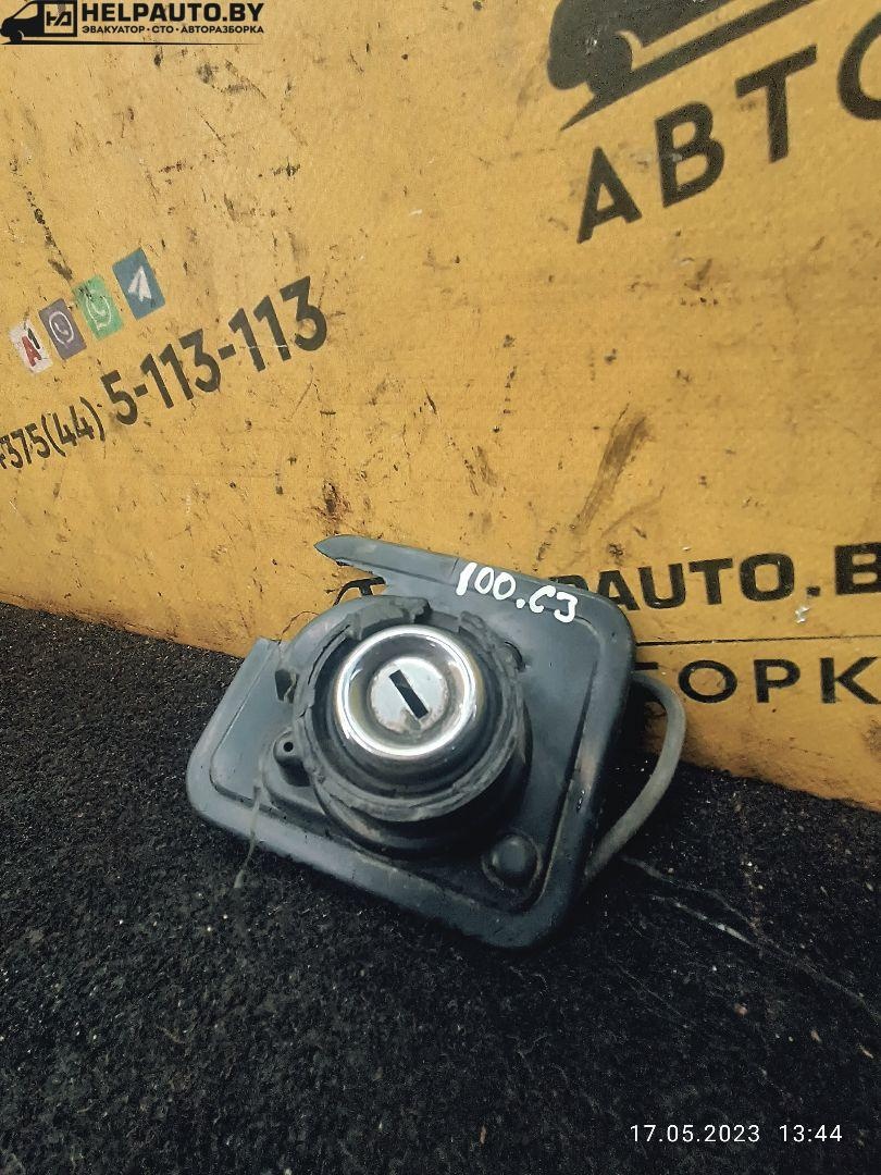 Кнопка  к Audi 100 1990