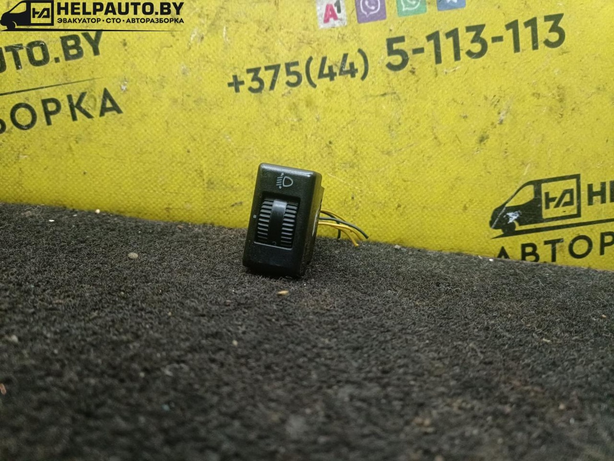 Кнопка  к Alfa Romeo 146 1996