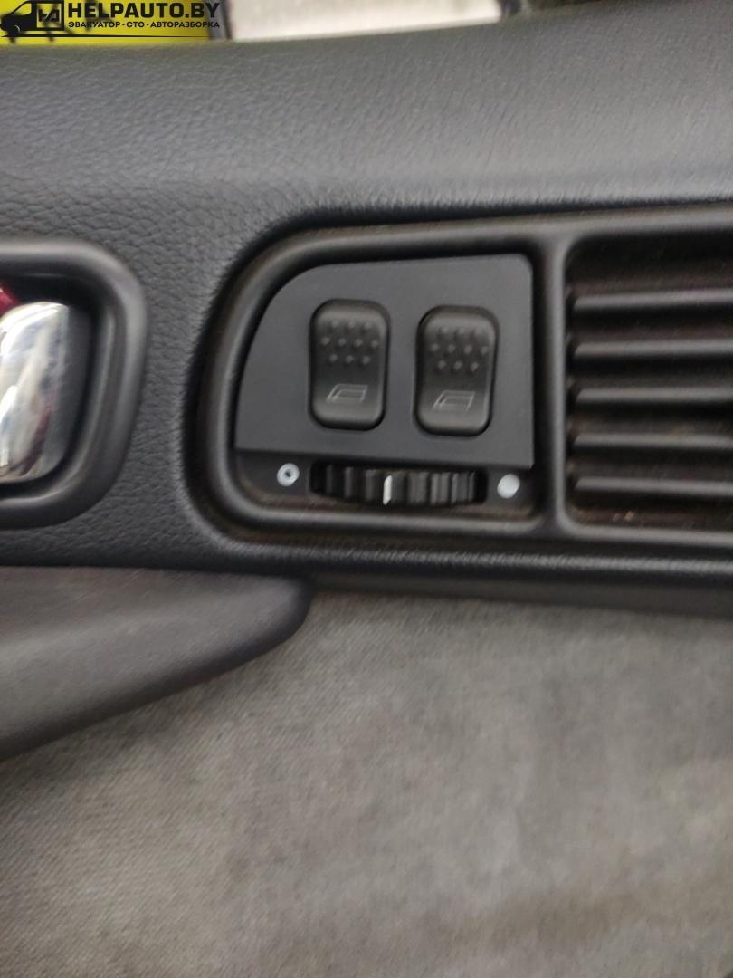 Кнопка  к Alfa Romeo 146 1996